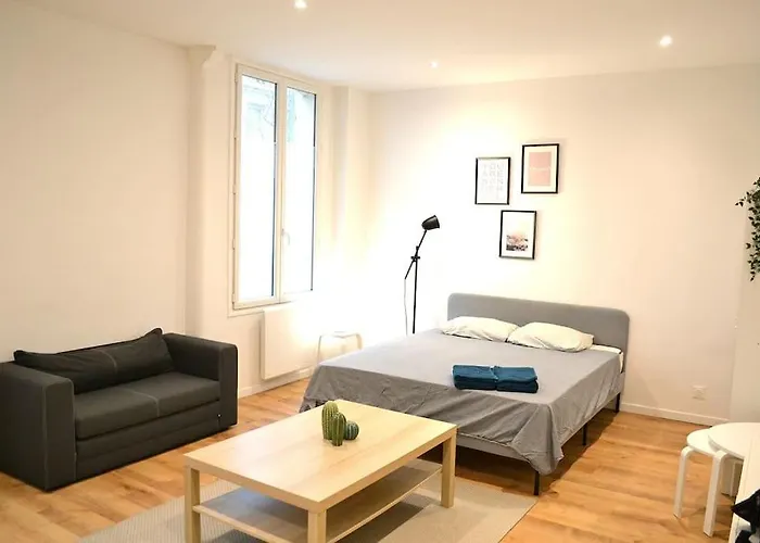 Votre Pied-A-Terre Ideal A Montmartre !